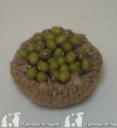 cesta bassa di sacco con olive